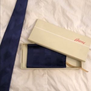 Brioni Tie with pocket square Blue Never worn